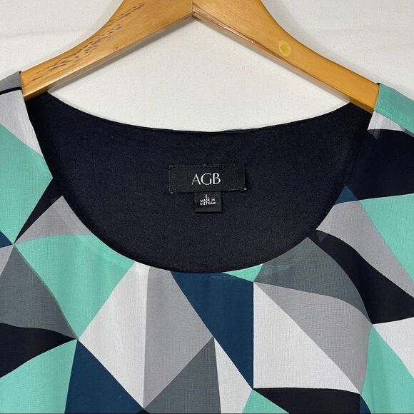 AGB Blue and White 3/4 Sleeve Scooped Neck Blouse - Picture 4 of 11